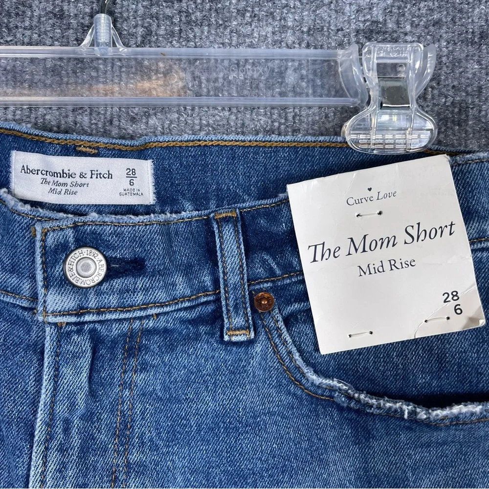 NWT Abercrombie & Fitch Women’s 28 6 Curve Love The Mom Short Mid Rise Jeans - Picture 5 of 5